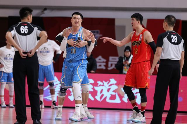 云开体育-【观察】险些罢赛的北京首钢和CBA深陷的裁判危机